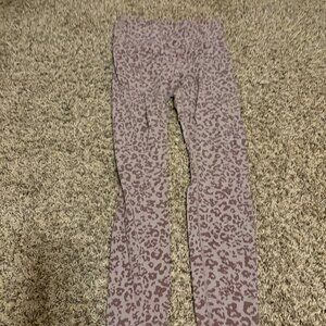 Athleta Elation Ultra High Rise Tight Medium Purple Leopard Print Ankle Length